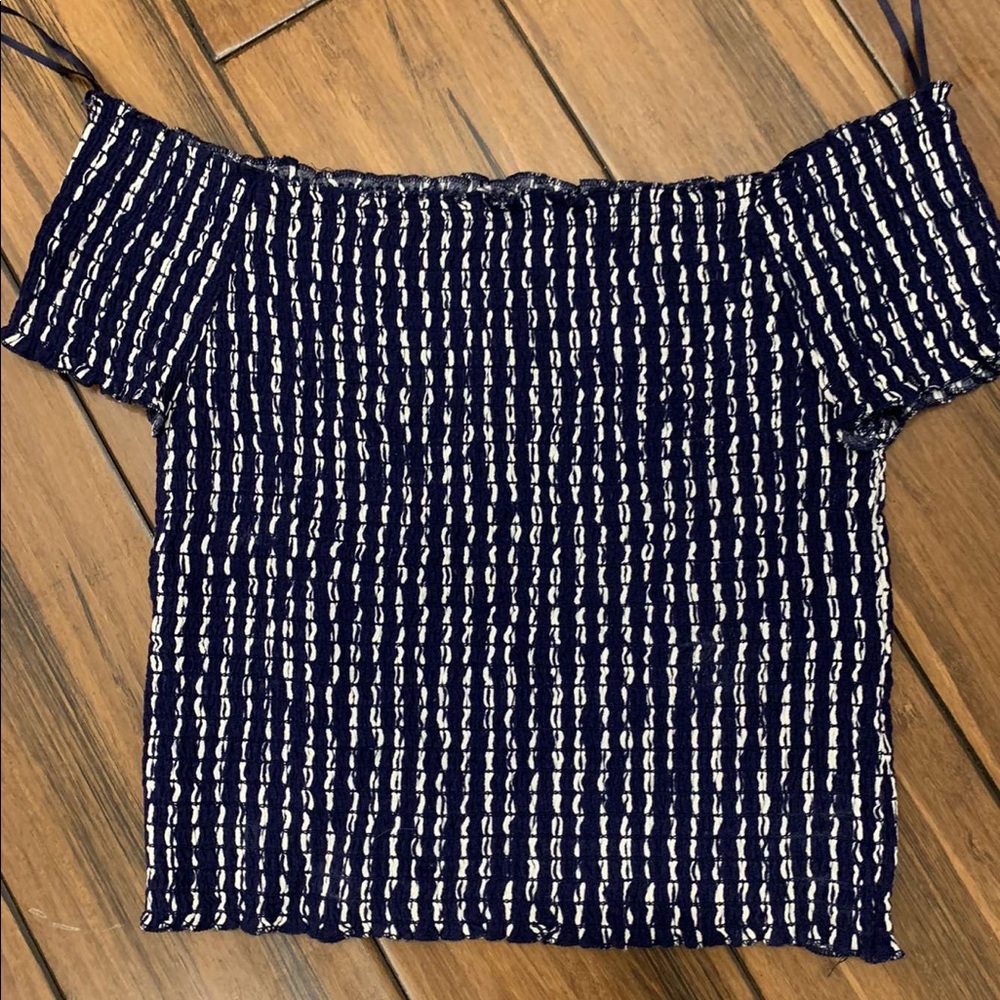 Lottie Moss Shirt💙